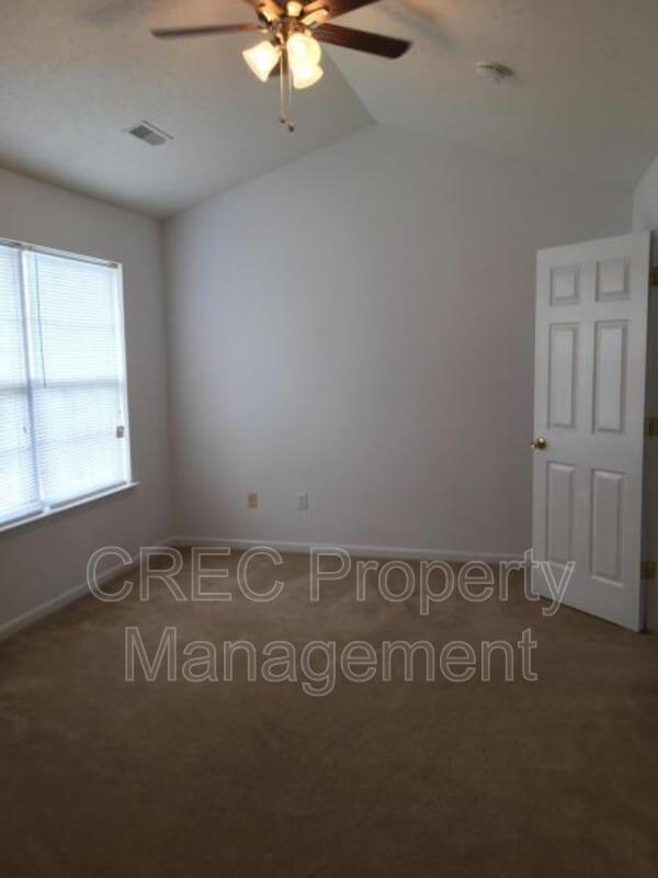 2 Story Townhouse With Garage! property image
