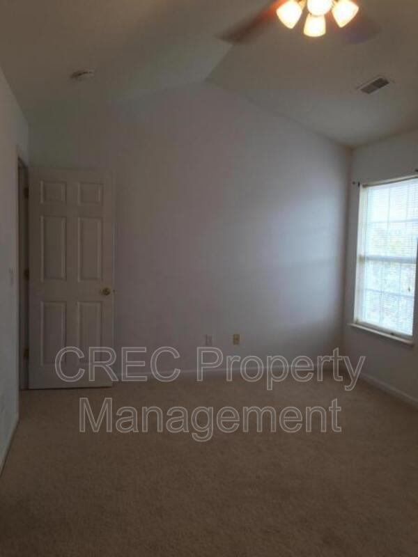 2 Story Townhouse With Garage! property image