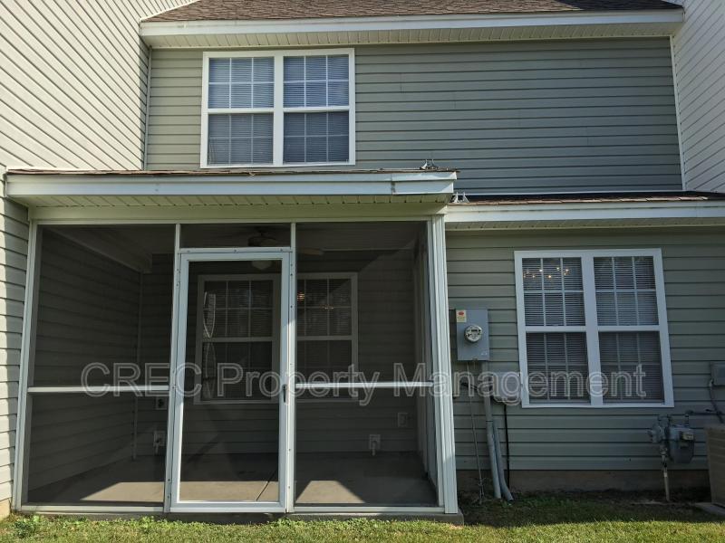 2 Story Townhouse With Garage! property image