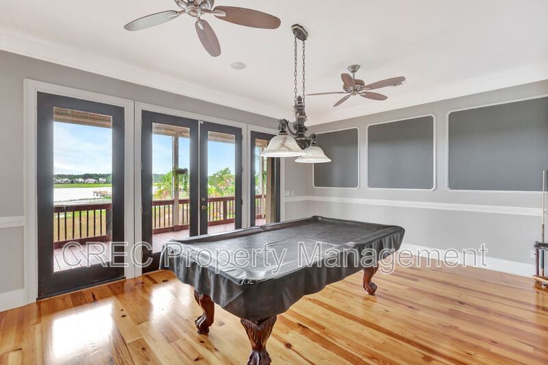 Elevated Elegance with Boat Access — A Property That Shines property image