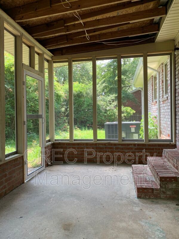 Ranch Style Home in Summerville! property image