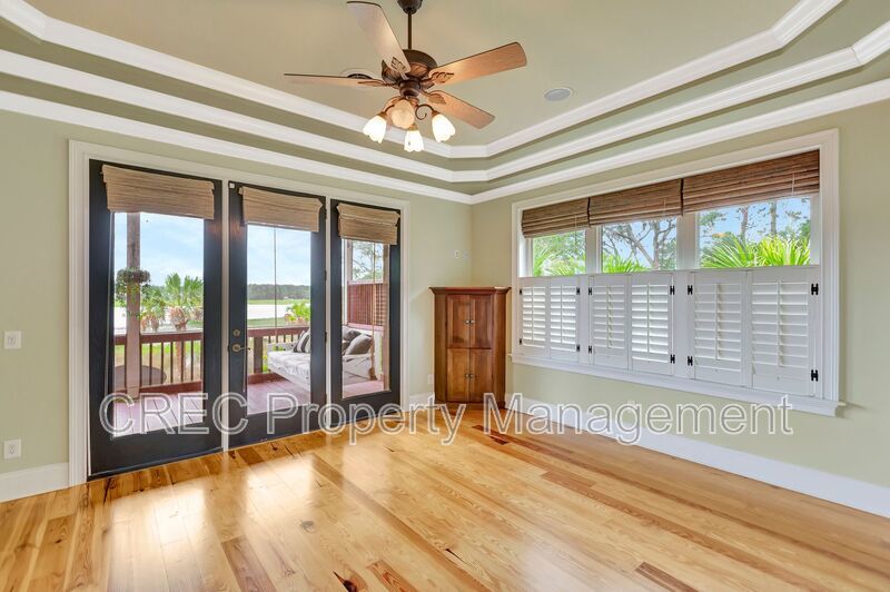 Elevated Elegance with Boat Access — A Property That Shines property image