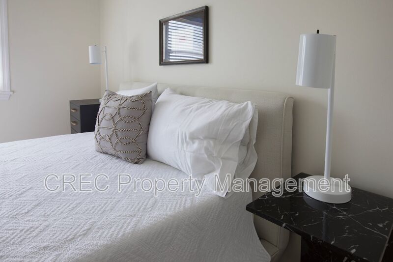 Move-In Ready! Fully Furnished 3-Bedroom, 2.5-Bath Home – Just Bring Your Suitcase! property image