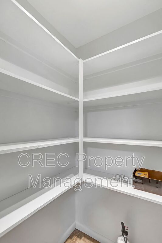 Cozy, Updated Cottage in Highly Desirable West Ashley property image