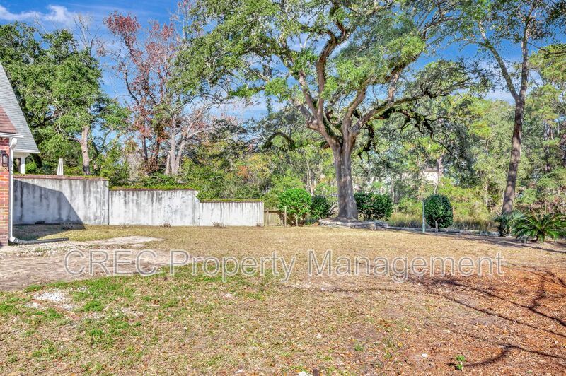 Cozy, Updated Cottage in Highly Desirable West Ashley property image