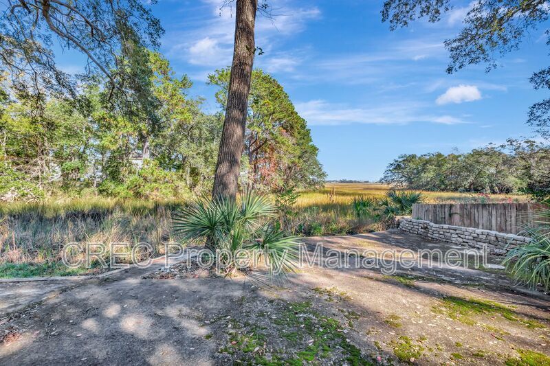 Cozy, Updated Cottage in Highly Desirable West Ashley property image