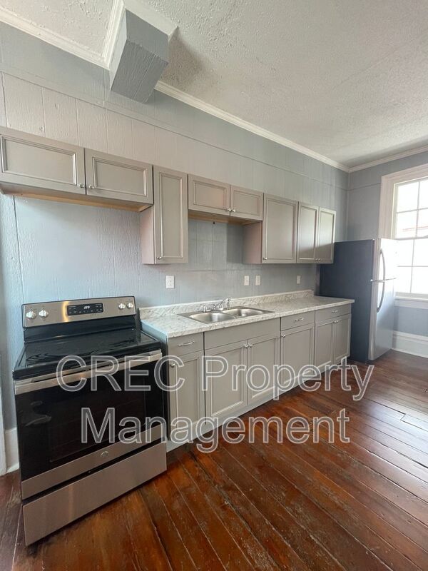 Downtown Apartment Available Now! property image