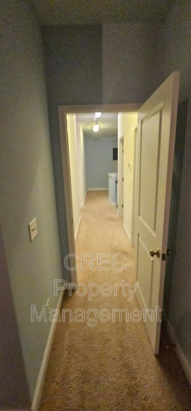 Bright & Beautiful Rental in Whitney Lake – Minutes to Downtown & Beaches property image