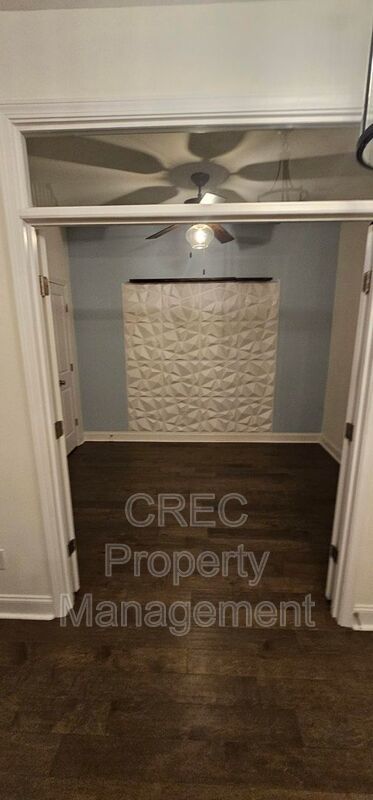 Bright & Beautiful Rental in Whitney Lake – Minutes to Downtown & Beaches property image