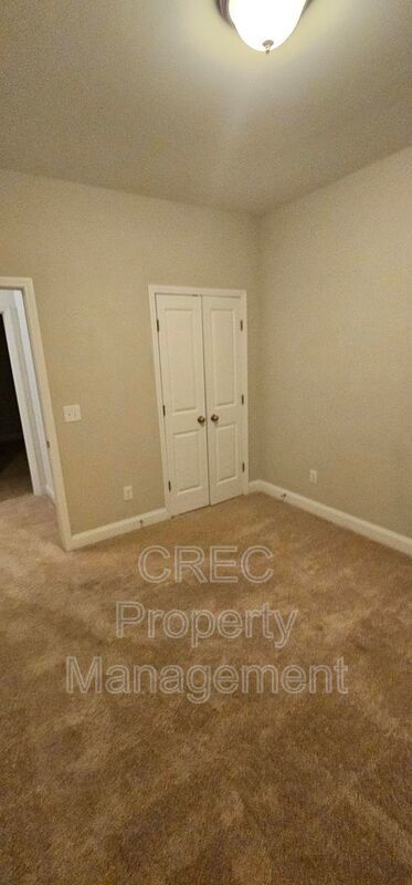 Bright & Beautiful Rental in Whitney Lake – Minutes to Downtown & Beaches property image