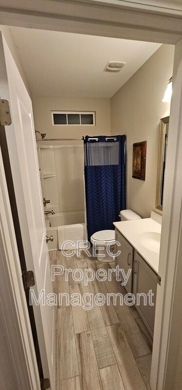 Bright & Beautiful Rental in Whitney Lake – Minutes to Downtown & Beaches property image