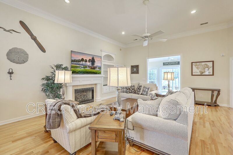 FULLY FURNISHED Mount Pleasant Home! 6 Month Lease property image