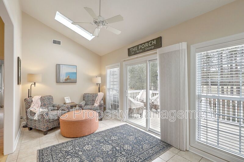 FULLY FURNISHED Mount Pleasant Home! 6 Month Lease property image
