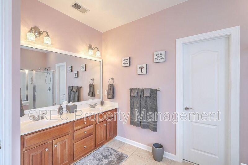 FULLY FURNISHED Mount Pleasant Home! 6 Month Lease property image