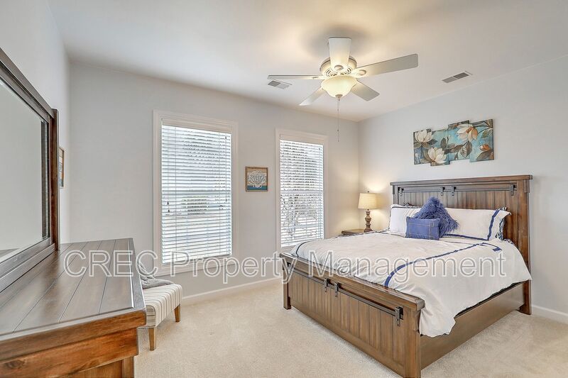 FULLY FURNISHED Mount Pleasant Home! 6 Month Lease property image