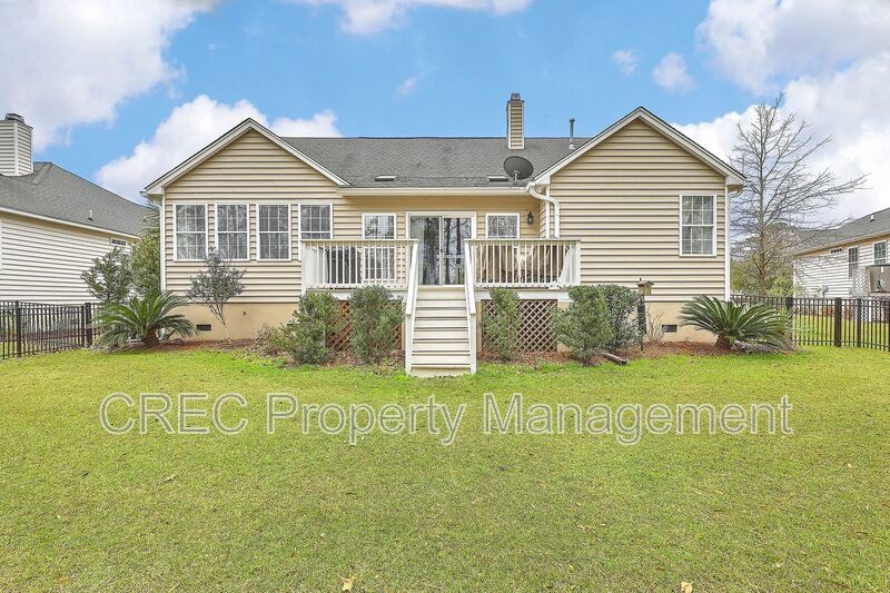 FULLY FURNISHED Mount Pleasant Home! 6 Month Lease property image