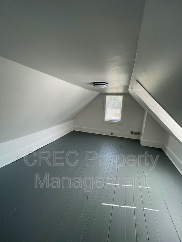 Conveniently Located in Wraggborough property image