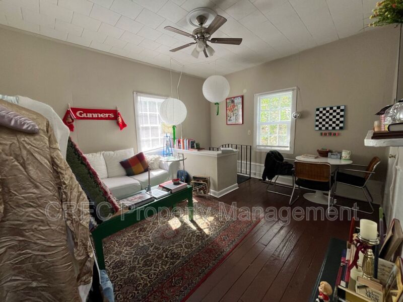 Two story townhouse Downtown Charleston property image