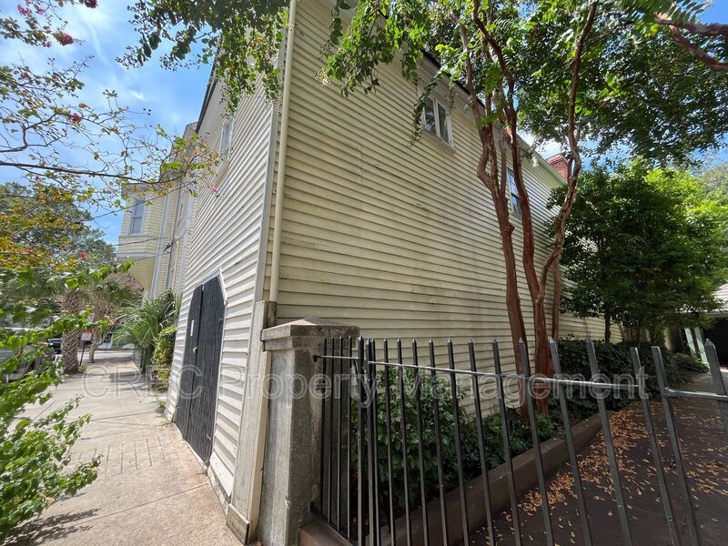 Two story townhouse Downtown Charleston property image