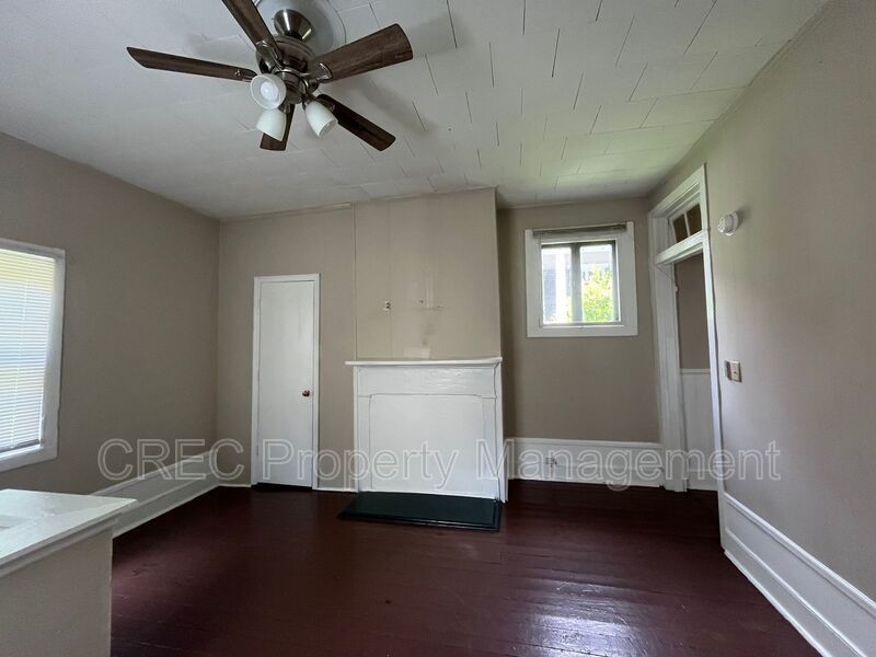 Two story townhouse Downtown Charleston property image