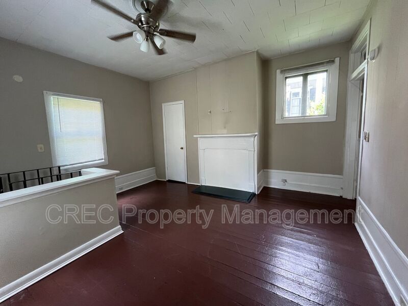 Two story townhouse Downtown Charleston property image