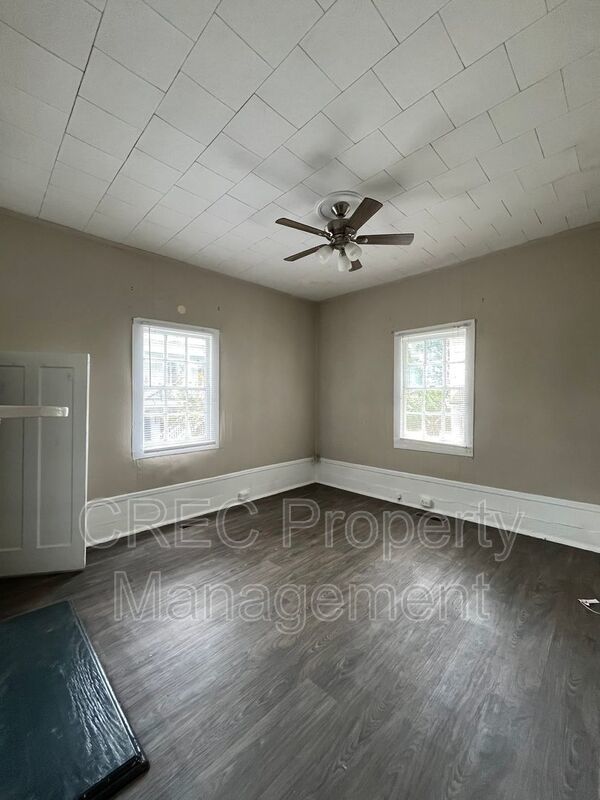 Two story townhouse Downtown Charleston property image