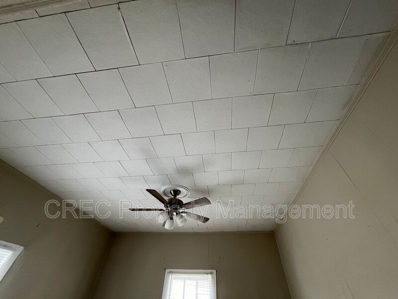 Two story townhouse Downtown Charleston property image