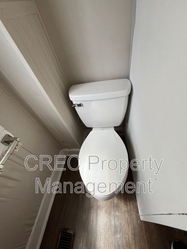 Two story townhouse Downtown Charleston property image