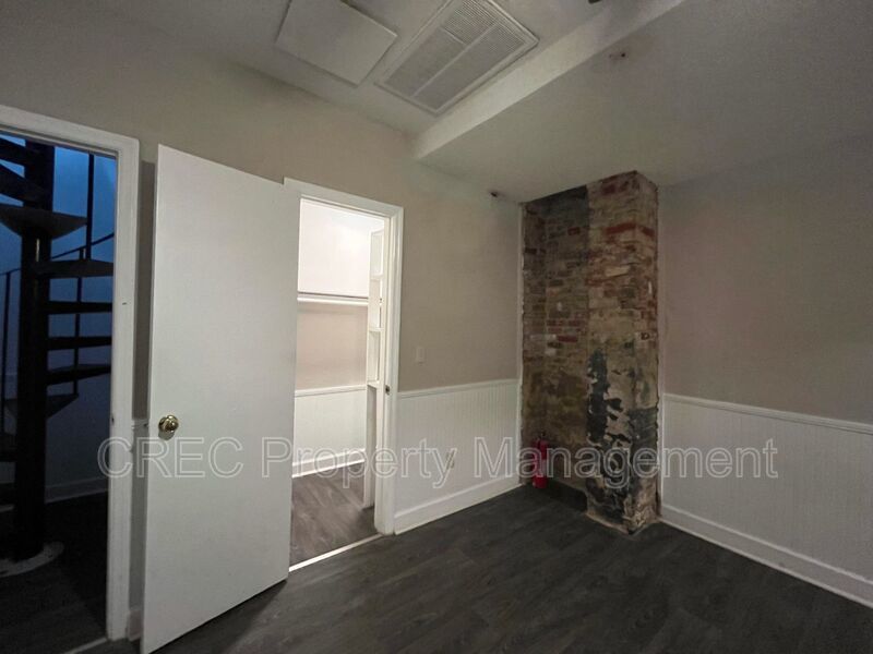 Two story townhouse Downtown Charleston property image