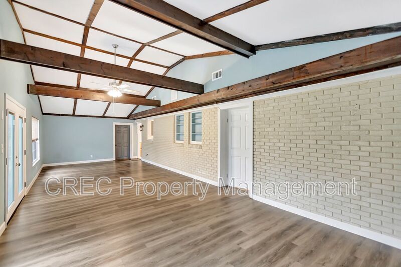 Updated Lowcountry Living in This 4-Bedroom Summerville Home property image