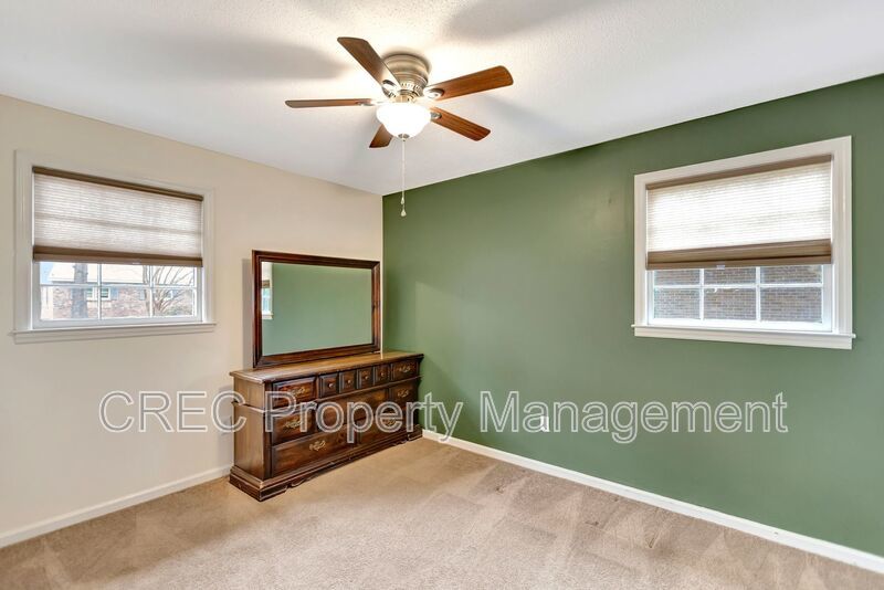 Updated Lowcountry Living in This 4-Bedroom Summerville Home property image