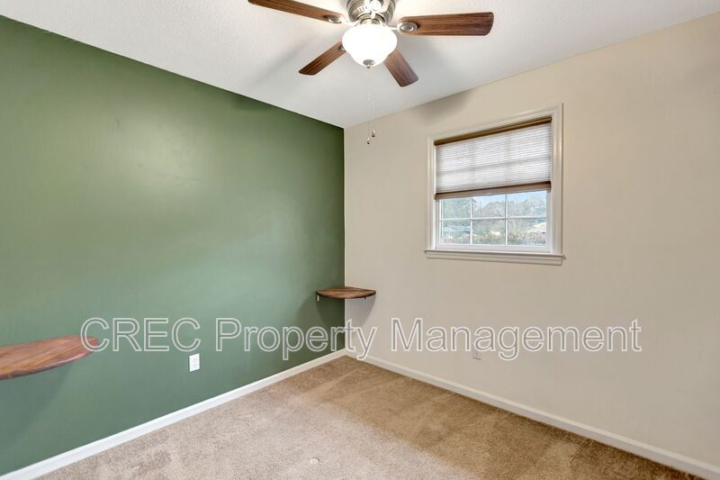 Updated Lowcountry Living in This 4-Bedroom Summerville Home property image