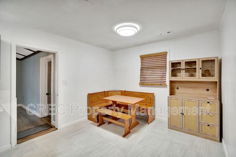 Updated Lowcountry Living in This 4-Bedroom Summerville Home property image