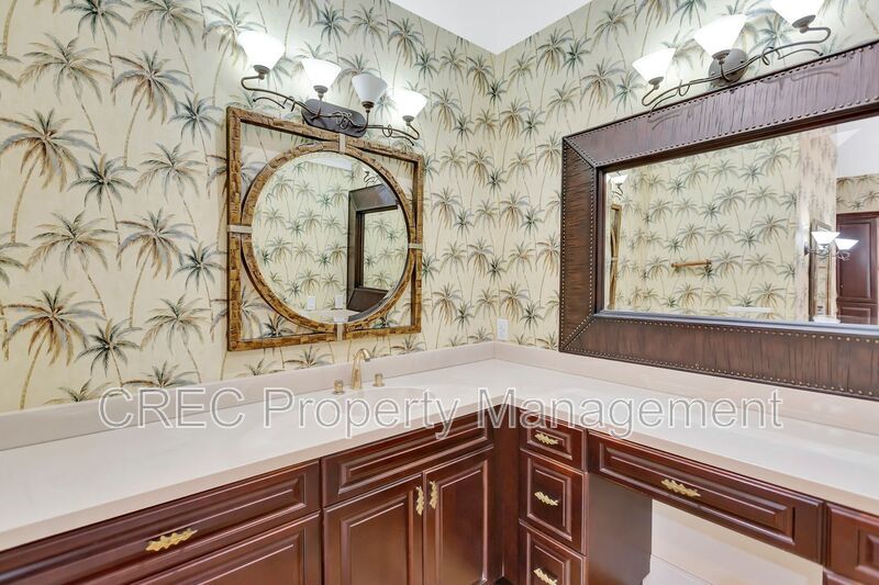 Elevated Elegance with Boat Access — A Property That Shines property image