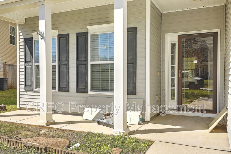 Centrally Located Goose Creek Home! property image