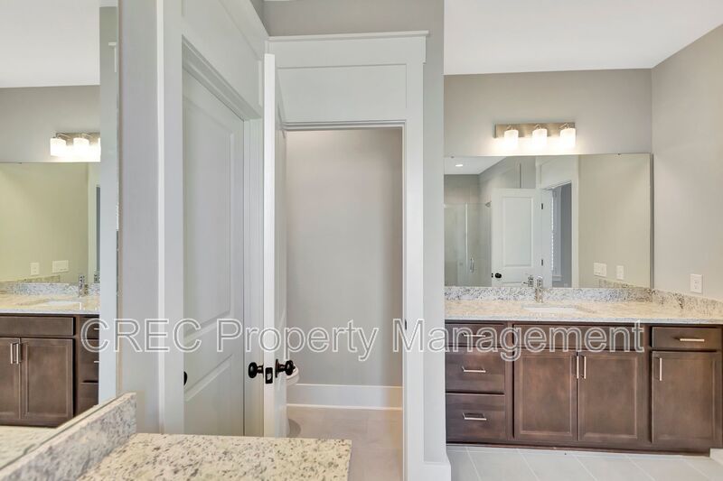 Charming 2-Bedroom, 2-Bath Home in the Heart of Summerville property image