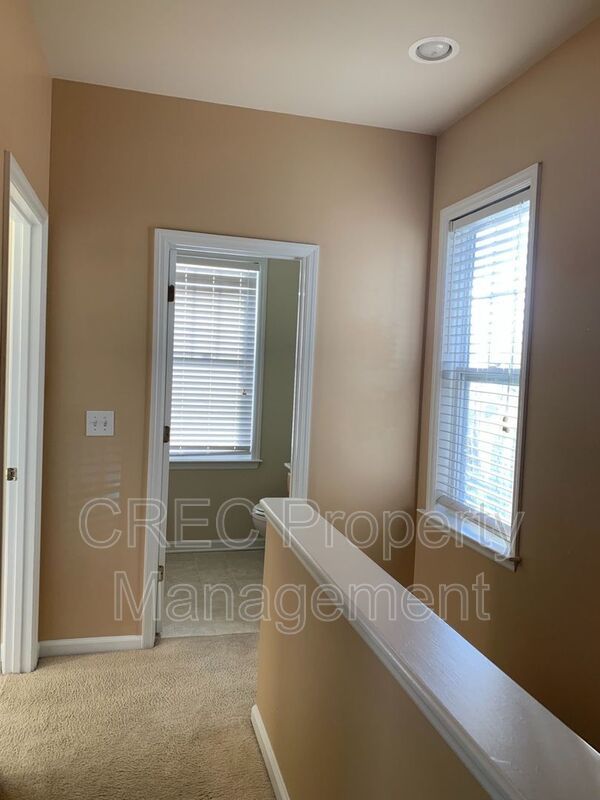 Charming 2-Story Home in White Gables! property image