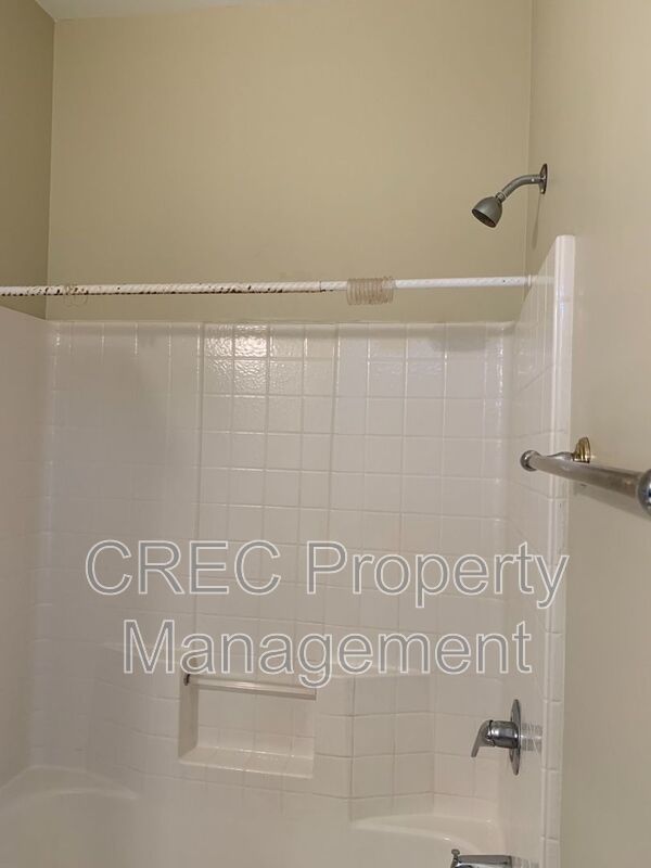 Charming 2-Story Home in White Gables! property image