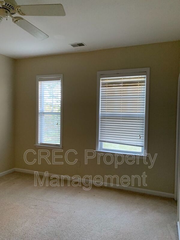 Charming 2-Story Home in White Gables! property image