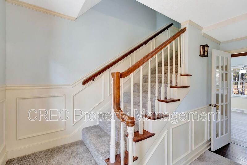 Single Family Home in Kings Grant property image