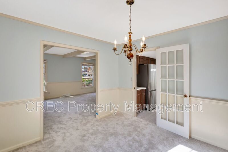 Single Family Home in Kings Grant property image