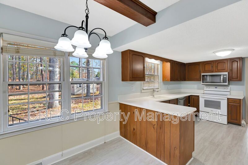 Single Family Home in Kings Grant property image