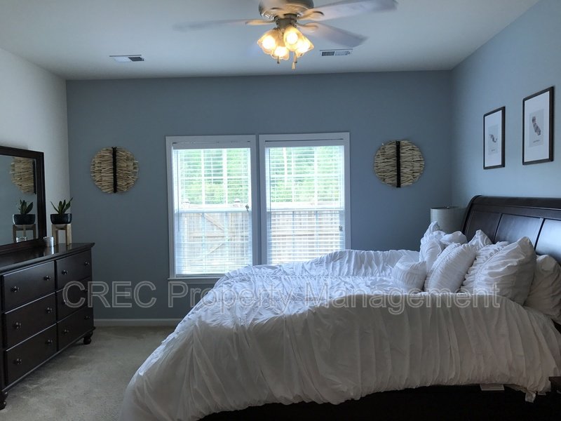 Beautiful ranch style home sitting on a quiet street property image