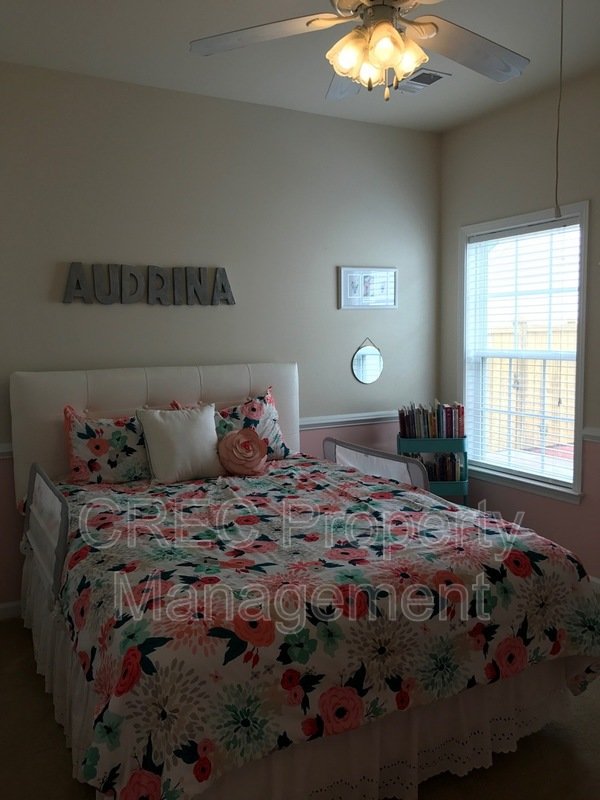 Beautiful ranch style home sitting on a quiet street property image