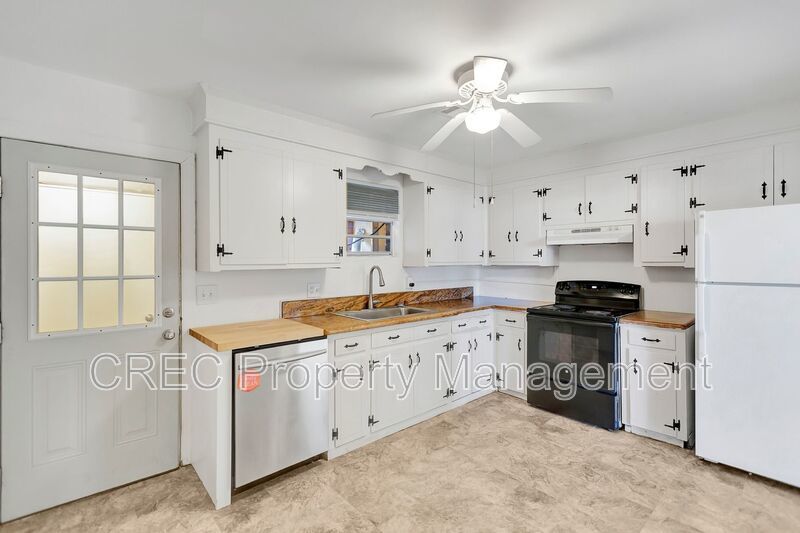 Three Bedroom in West Ashley! property image