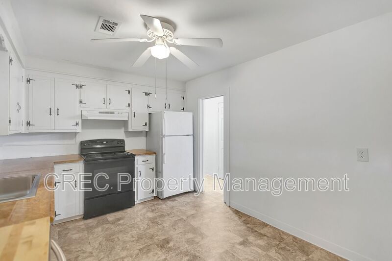 Three Bedroom in West Ashley! property image
