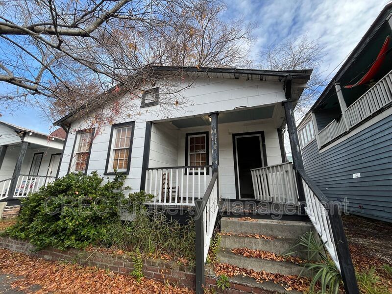 Downtown Charleston Cottage! property image
