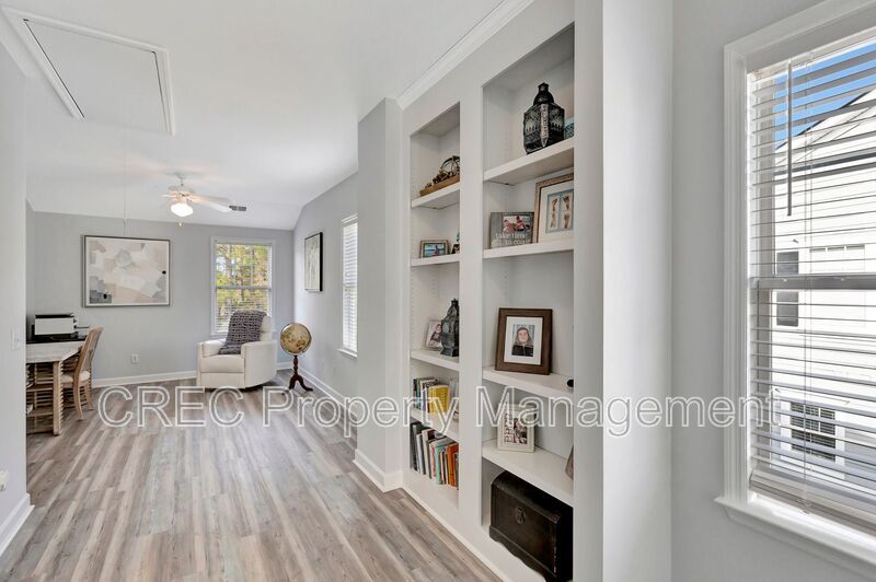 Luxury End-Unit Townhome in Gated Dunes West with Bonus Suite property image