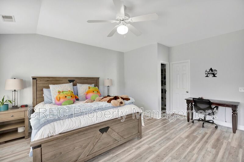 Luxury End-Unit Townhome in Gated Dunes West with Bonus Suite property image