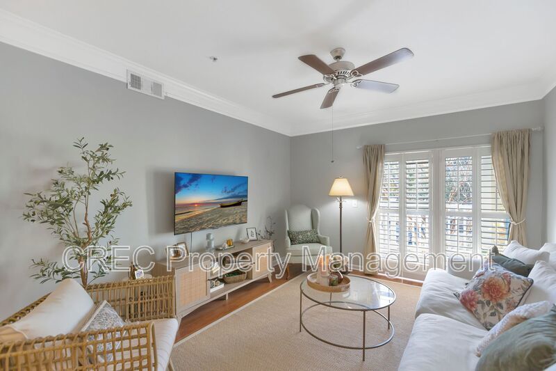 Park West Condo in Mount Pleasant! property image